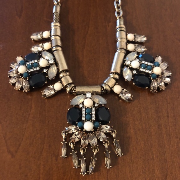 Gorgeous Spring Street statement necklace - Picture 1 of 4
